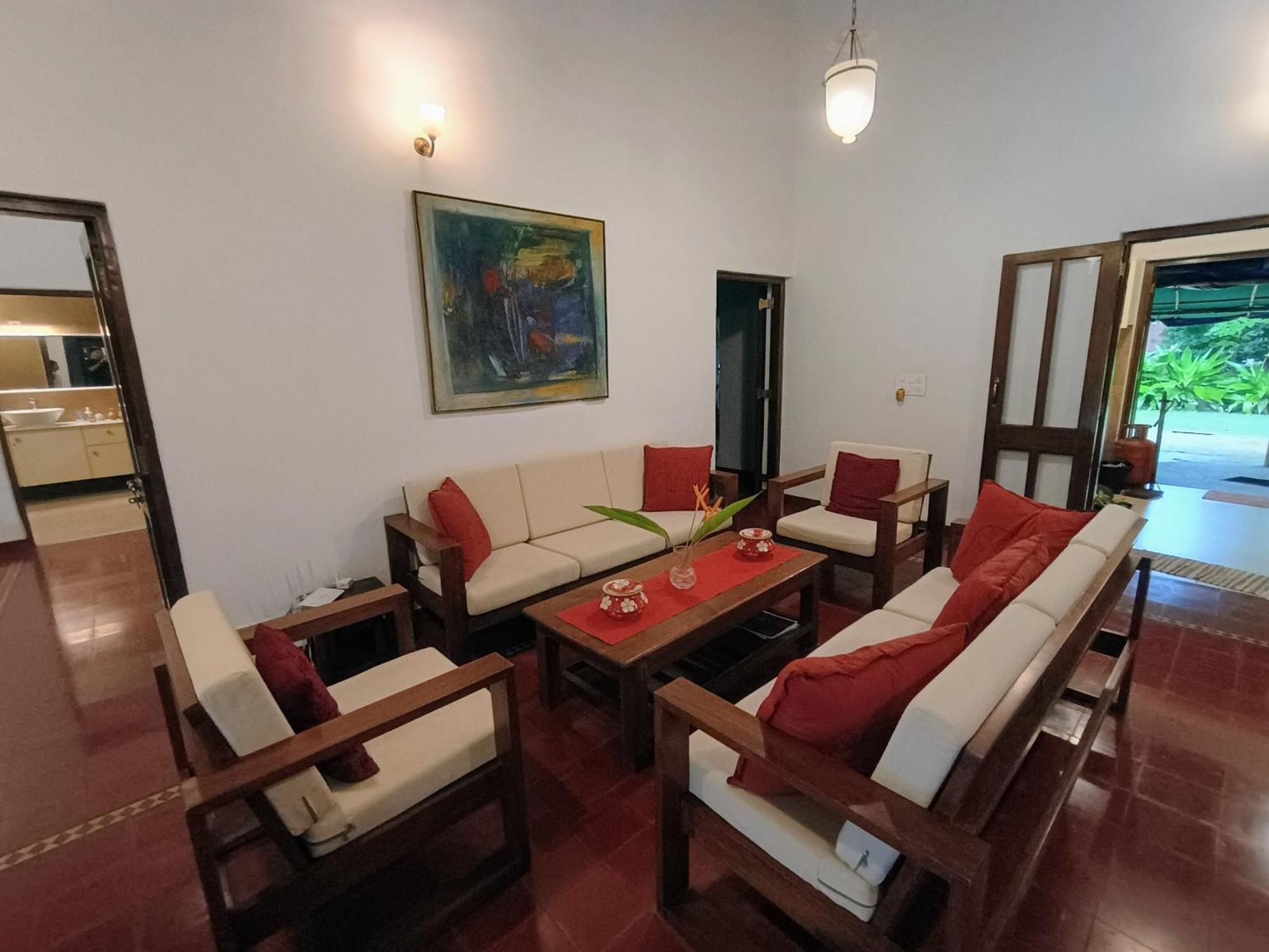 Banyan House - Luxurious 4 Bedroom Villa On One Acre, Near The Beach Nāgaon Exterior foto