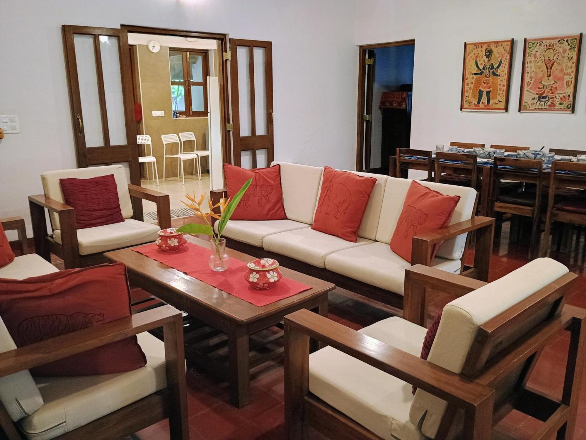 Banyan House - Luxurious 4 Bedroom Villa On One Acre, Near The Beach Nāgaon Exterior foto
